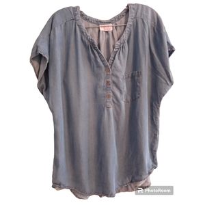 Chambray Button detail V- Neck Pullover Tunic Length Shirt Size Large▪
